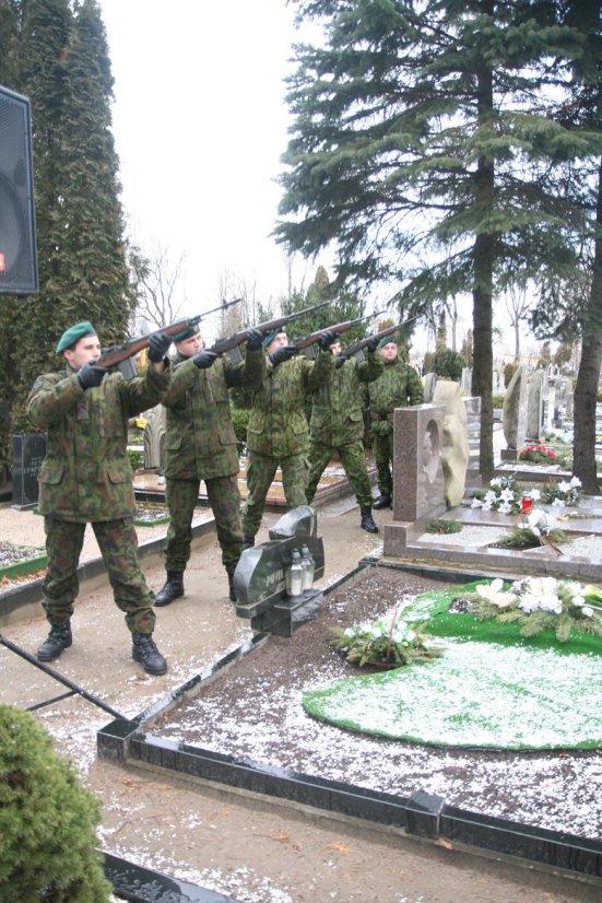 Marijampolės įgulos kariai ir miestelėnai paminėjo Laisvės gynėjų dieną 