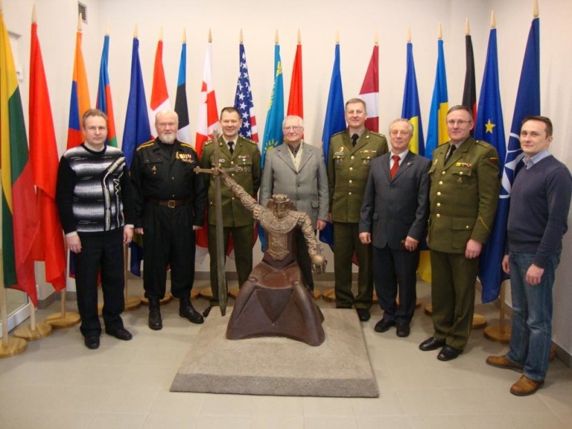 Kariuomenės rezervo karių asociacijos nariai apsilankė Lietuvos karo akademijoje 
