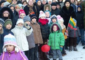 Valstybės atkūrimo dieną Jonavoje - Algirdo bataliono kovinė vėliava - 6