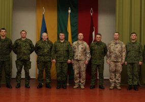 Vilniuje pasirašytas Baltijos šalių kariuomenių Sausumos pajėgų 2012-2014 m. bendradarbiavimo planas - 4