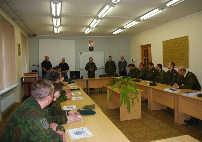 Karo akademijoje vyko optinių prietaisų techninės priežiūros kursai