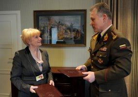 Lietuvos kariuomenė ir Lietuvos gyventojų genocido ir rezistencijos tyrimų centras bendradarbiaus... - 3