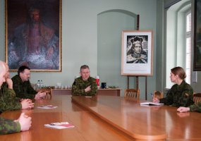 Lietuvos kariuomenės vadas lankėsi oro erdvės stebėjimą ir kontrolę bei logistiką... - 5