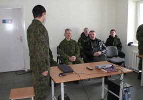 Lietuvos kariuomenės vadas lankėsi oro erdvės stebėjimą ir kontrolę bei logistiką... - 6