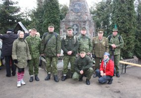 Lietuvos kariuomenės mokyklos kariai pėsčiųjų žygyje pagerbė Kęstučio apygardos partizanus - 1