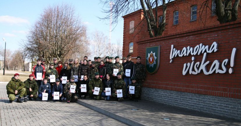 Marijampolės 4-osios rinktinės šauliai dalyvavo jaunojo šaulio kurse 
