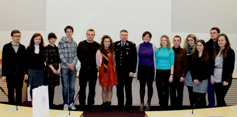 Karinių oro pajėgų vadas skaitė paskaitą Vytauto Didžiojo universiteto studentams