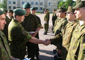 Jonušo Radvilos mokomojo pulko kariai minėjo 12-ąsias kovinės vėliavos įteikimo metines - 3