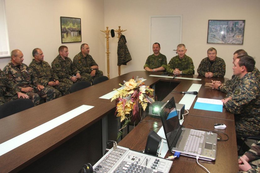 Aptartas Lietuvos kariuomenės ir Viešojo saugumo tarnybos prie VRM bendradarbiavimas