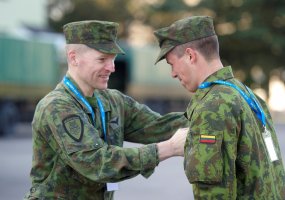 Pratybų BALTOPS 2012 metu Algirdo bataliono kariai paminėjo Geležinio Vilko dieną - 6