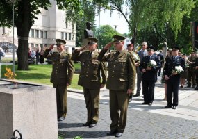 Lietuvos kariuomenės Kauno įgulos kariai pagerbė tremtinių ir pasipriešinimo aukų atminimą - 2