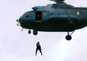 Lietuvos kariai ir ugniagesiai gelbėtojai treniravosi kartu  - 4