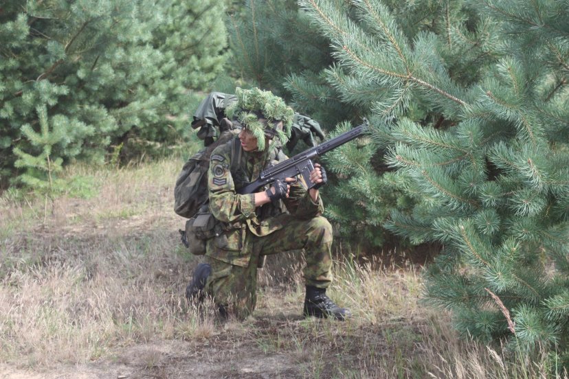 Kazlų Rūdos poligone baigėsi seržanto pėstininko kursas Lietuvos karo akademijos kariūnams 
