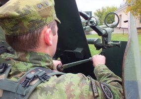 Kariūnai vykdė oro gynybininkų užduotis - 1