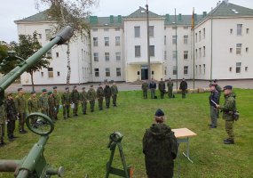 Kariūnai vykdė oro gynybininkų užduotis - 4