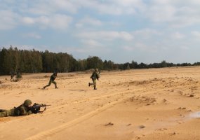 Algirdo bataliono kariai treniravosi vykdyti puolimo operacijas - 3