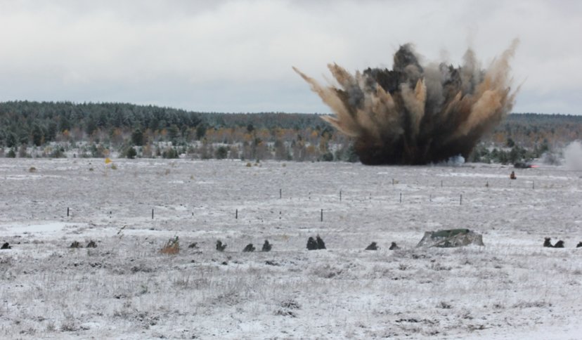 Hunter 2012 trained elimination of armoured enemy materiel 