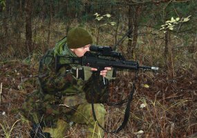 Kariai pratybose treniruojasi vykdyti strateginio objekto apsaugą - 2