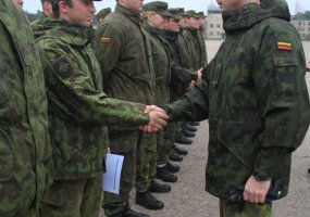 Kariai savanoriai baigė pirmuosius kursus Juozo Lukšos mokymo centre - 4