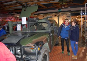 Šiaulių įgulos kariai Lietuvos kariuomenės dienos proga surengė karinės technikos parodą - 1