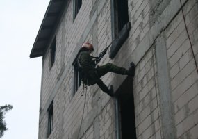 Dar vienuolika Lietuvos didžiojo kunigaikščio Gedimino štabo bataliono karių baigė aukštalipio... - 1