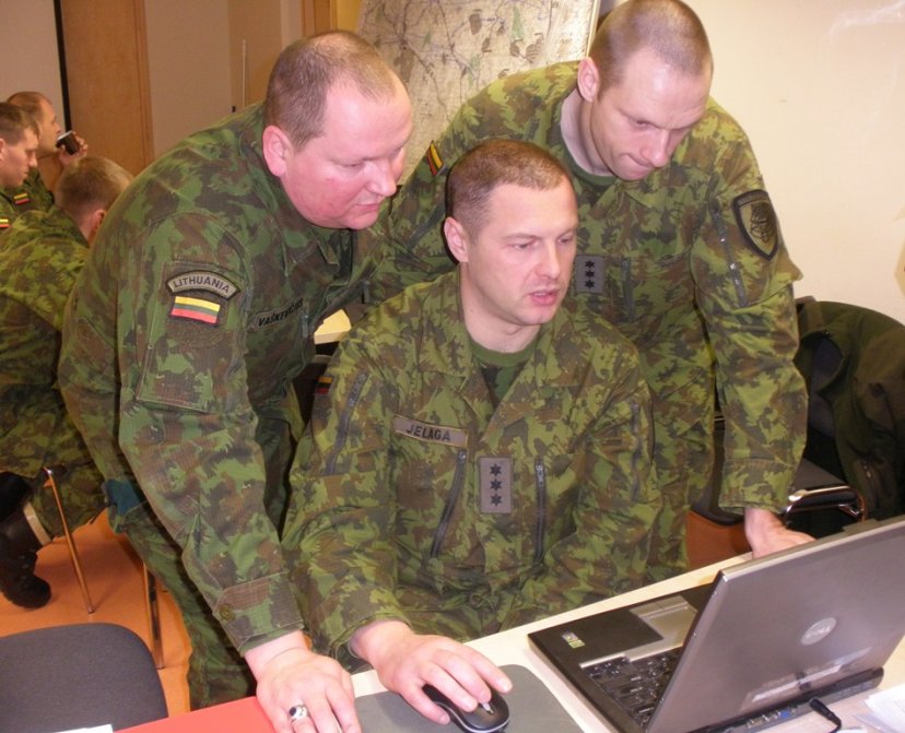 Military personnel of the "Iron Wolf" Brigade on operational planning training in Estonia