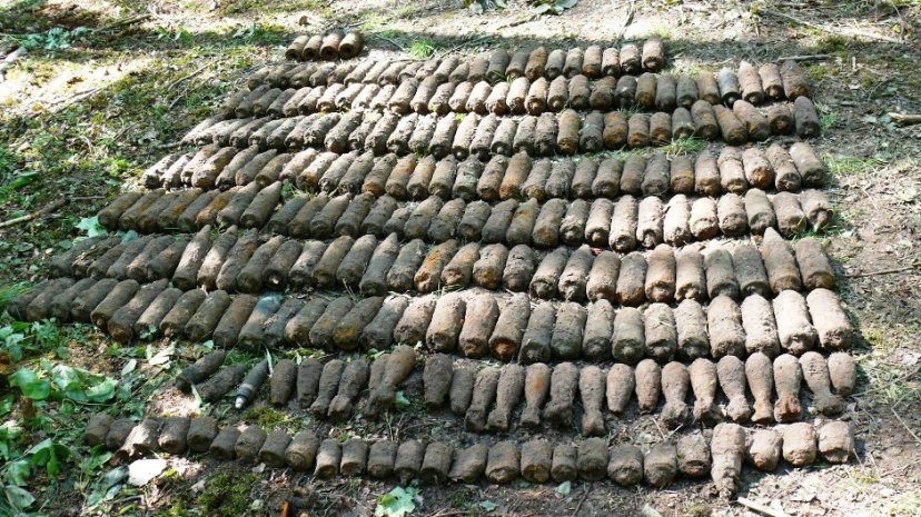 Inžinerijos bataliono kariai sunaikino apie 160 sprogmenų