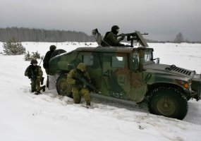 Paskutinioji Goro provincijos atkūrimo grupė perima patirtį iš neseniai misiją baigusių karių  - 2
