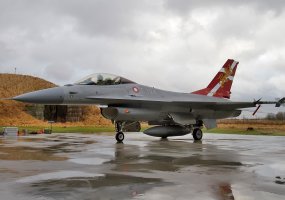 Baltijos erdvėje patruliuos Danijos karinių oro pajėgų naikintuvai - 2