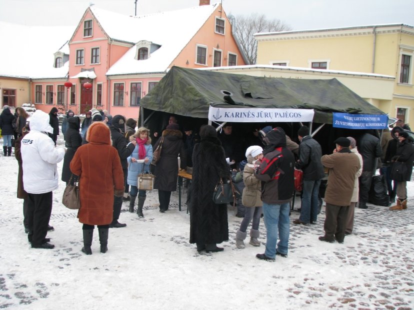 Karinės jūrų pajėgos kvietė į Kalėdinį susibūrimą Klaipėdoje