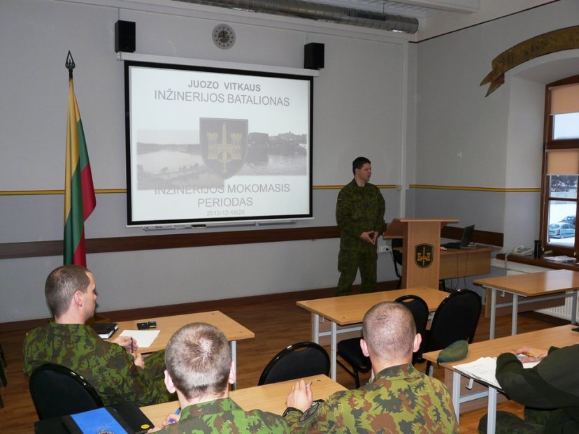 Lietuvos karo inžinerijos specialistai dalyvauja konferencijoje 