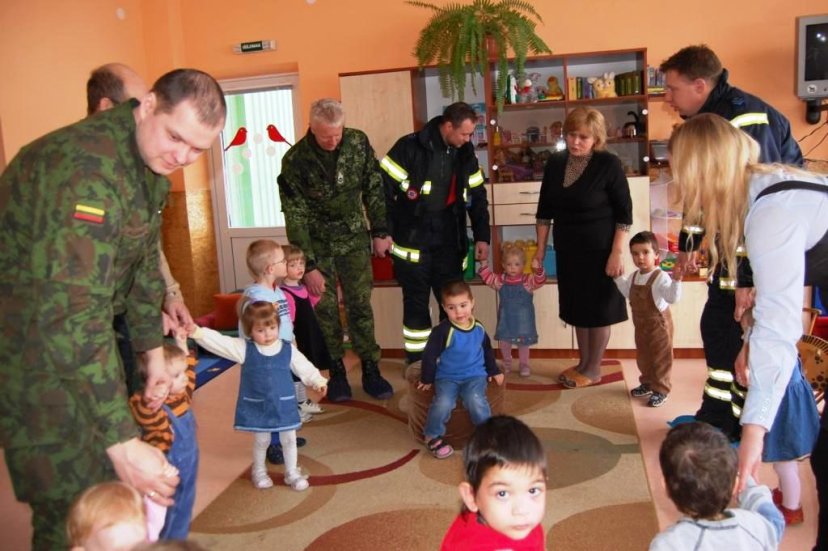 Danish and Lithuanian soldiers has visited babies’ orphanage