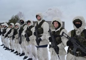 Kairių poligone vyko Karinių jūrų pajėgų Jaunesniųjų karininkų vadų mokymų dalyvių žiemos... - 3