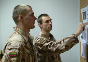 Misijai Afganistano Goro provincijoje besirengianti paskutinioji Lietuvos karių pamaina tobulina... - 1
