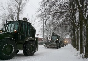 Juozo Vitkaus inžinerijos bataliono sunkioji technika sudrebino Rokų poligoną - 2