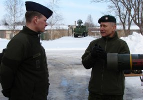Lietuvos kariuomenės vadas lankėsi Oro gynybos batalione - 4