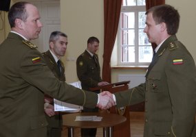 Kuopų vadų lyderių kursų klausytojams įteikti kursų baigimo pažymėjimai - 1