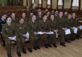 Kuopų vadų lyderių kursų klausytojams įteikti kursų baigimo pažymėjimai - 2