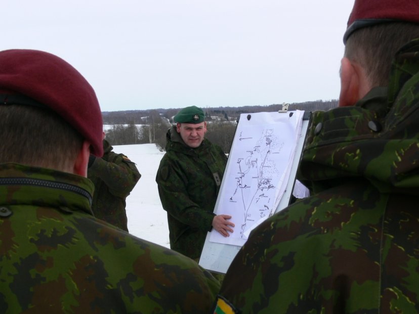  Sausumos pajėgų karininkai analizavo istorinę Zarasų karinę operaciją ir užmezgė ryšius su...
