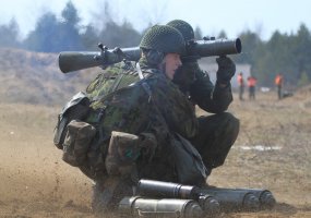 Kariai savanoriai dalyvauja granatsvaidininko kurse  - 3