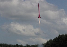 Ignalinoje taikinių ieškojo nuotoliniu būdu pilotuojami orlaiviai ir kilo raketos - 4
