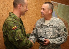 JAV Pensilvanijos nacionalinės gvardijos vyriausiųjų puskarininkių delegacija Lietuvoje domisi... - 6