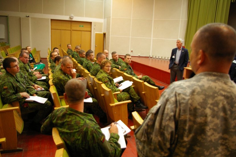 Vilniuje žvilgsnis į JAV darbdavių paramos gvardijai ir kariams patirtį