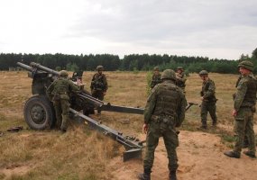 105 mm haubicos M50 skyriaus karių rengimas Sausumos pajėgų Juozo Lukšos mokymo centre  - 1