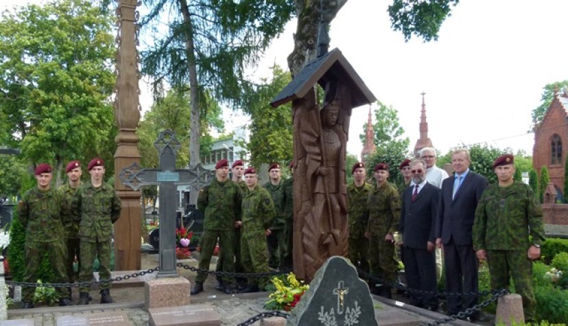 Žemaičių apygardos 3-iosios rinktinės kariai pagerbė brigados generolo Vlado Nagiaus-Nagevičiaus...