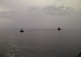 Karinių jūrų pajėgų laivas „Šakiai“ Baltijos jūroje treniravosi šalinti naftos dėmes - 6