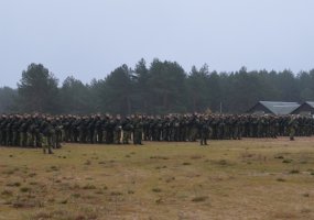 Sausumos pajėgų kariai prasidėjusiose pratybose treniruosis gynybinėms operacijoms - 1