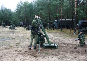 Pabradės poligone pratybų „Ugninis griausmas 2013“ metu aidės minosvaidžių salvės - 1