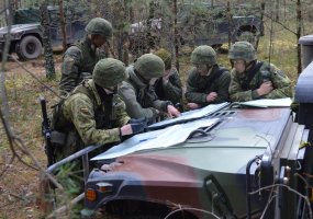 Pratybose dalyvaujantys Birutės bataliono kariai pasirengę gynybinėms operacijoms - 1