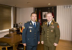 Lietuvoje lankosi Buvusios Jugoslavijos Respublikos Makedonijos kariuomenės vadas generolas... - 6